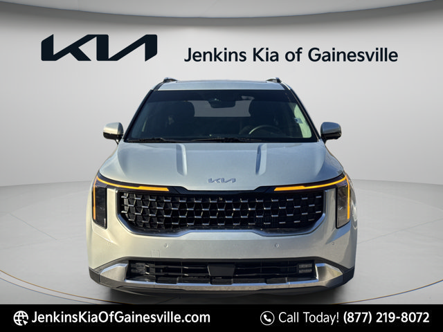 Used 2025 Kia Carnival SX FWD image 2
