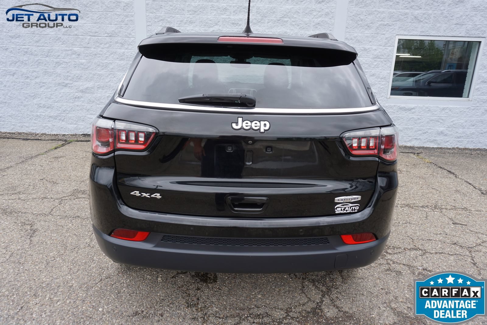 Used 2018 Jeep Compass Latitude w/ Popular Equipment Group AWD/4WD image 15
