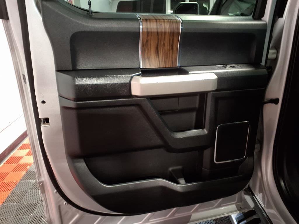 Used 2019 Ford F150 Lariat image 14