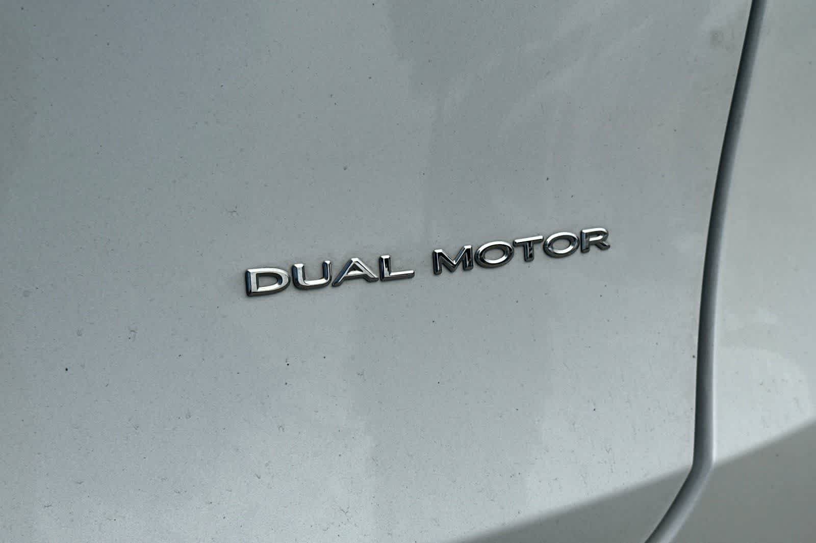 Used 2022 Tesla Model Y Long Range AWD/4WD image 13