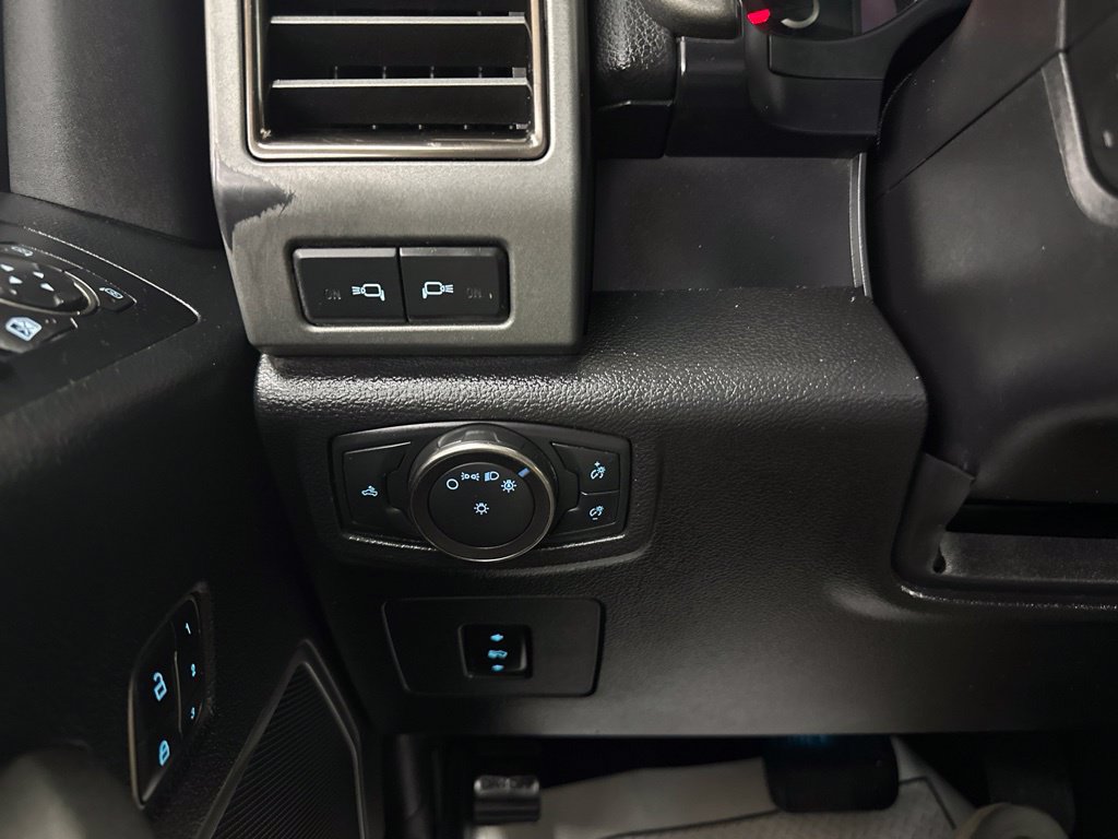 Used 2018 Ford F150 Raptor w/ Equipment Group 802A Luxury AWD/4WD image 43