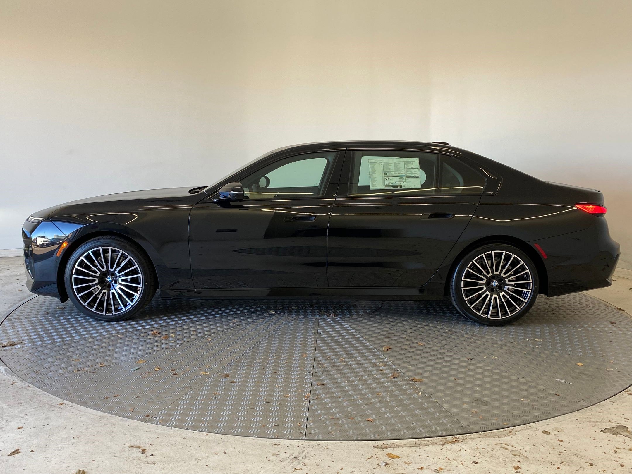 New 2026 BMW 740i xDrive image 2