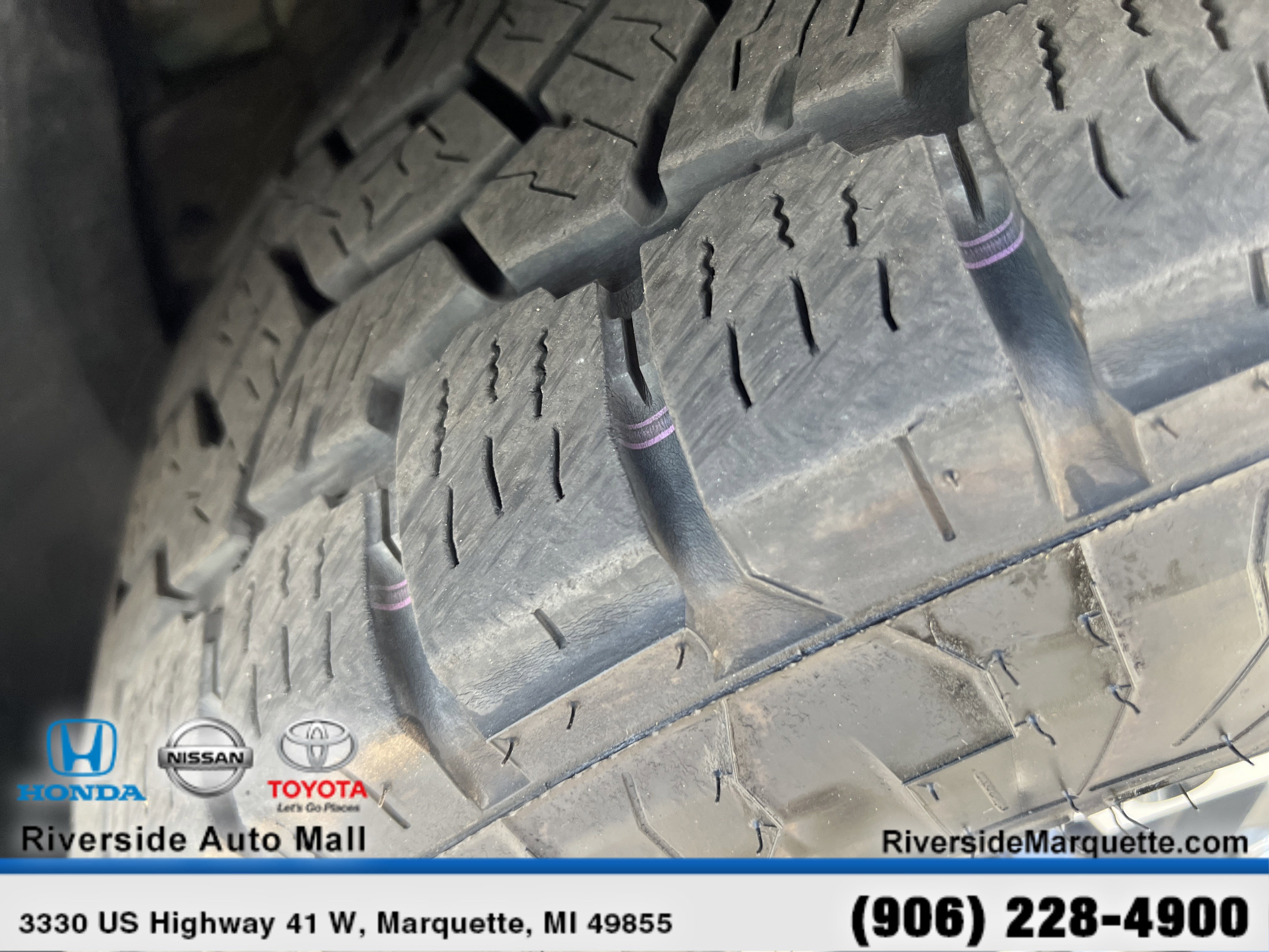 Used 2023 Nissan Pathfinder Rock Creek AWD/4WD image 12