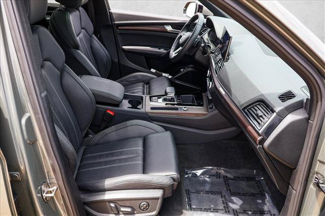 Used 2025 Audi Q5 e Premium Plus AWD/4WD image 27