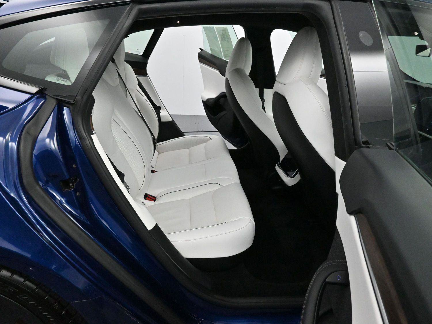 Used 2021 Tesla Model S Plaid image 28