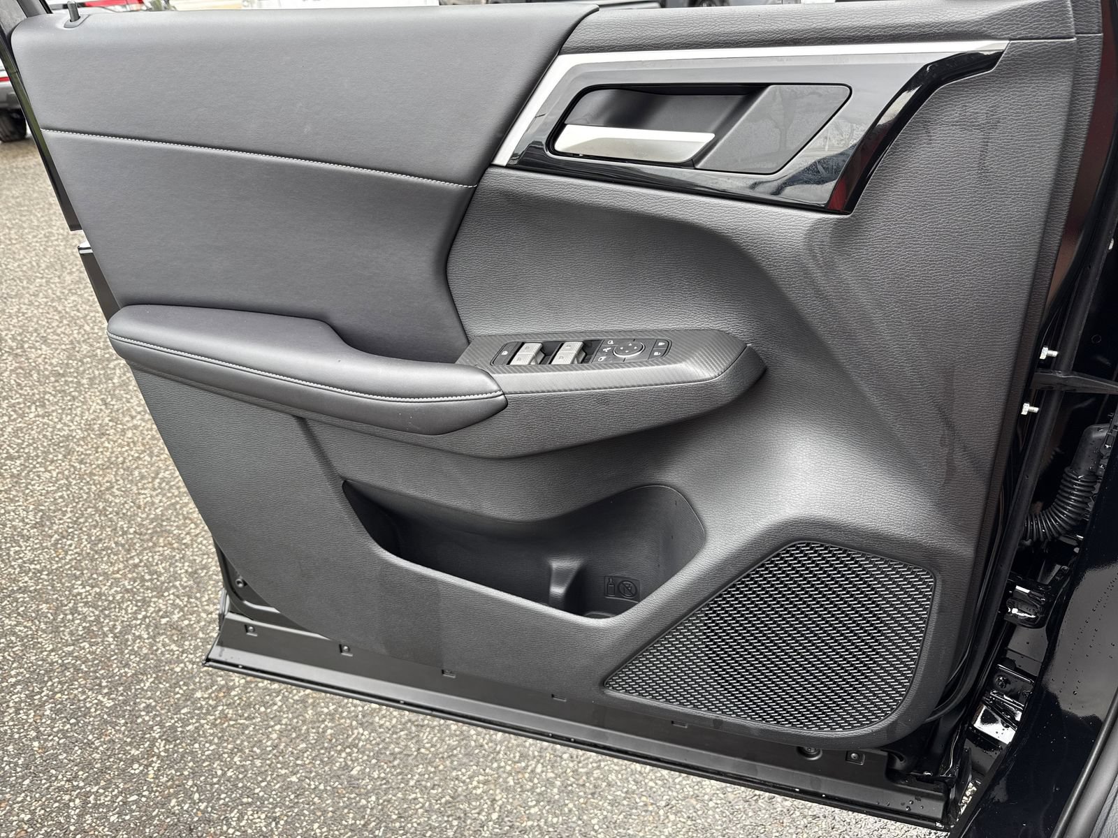 New 2026 Nissan Rogue SL AWD/4WD image 12