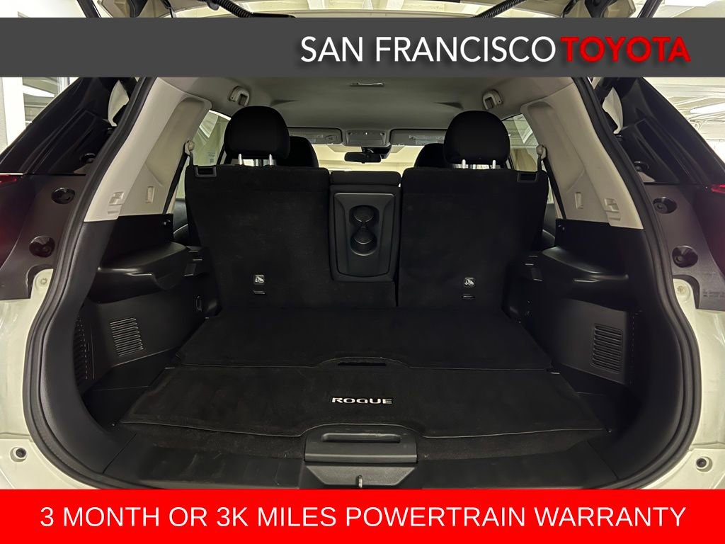 Used 2019 Nissan Rogue SV w/ Premium Package image 40