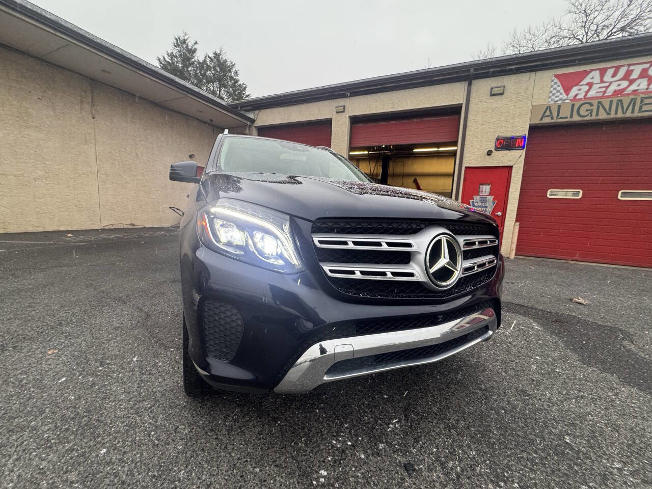 Used 2017 Mercedes-Benz GLS 450 4MATIC image 11