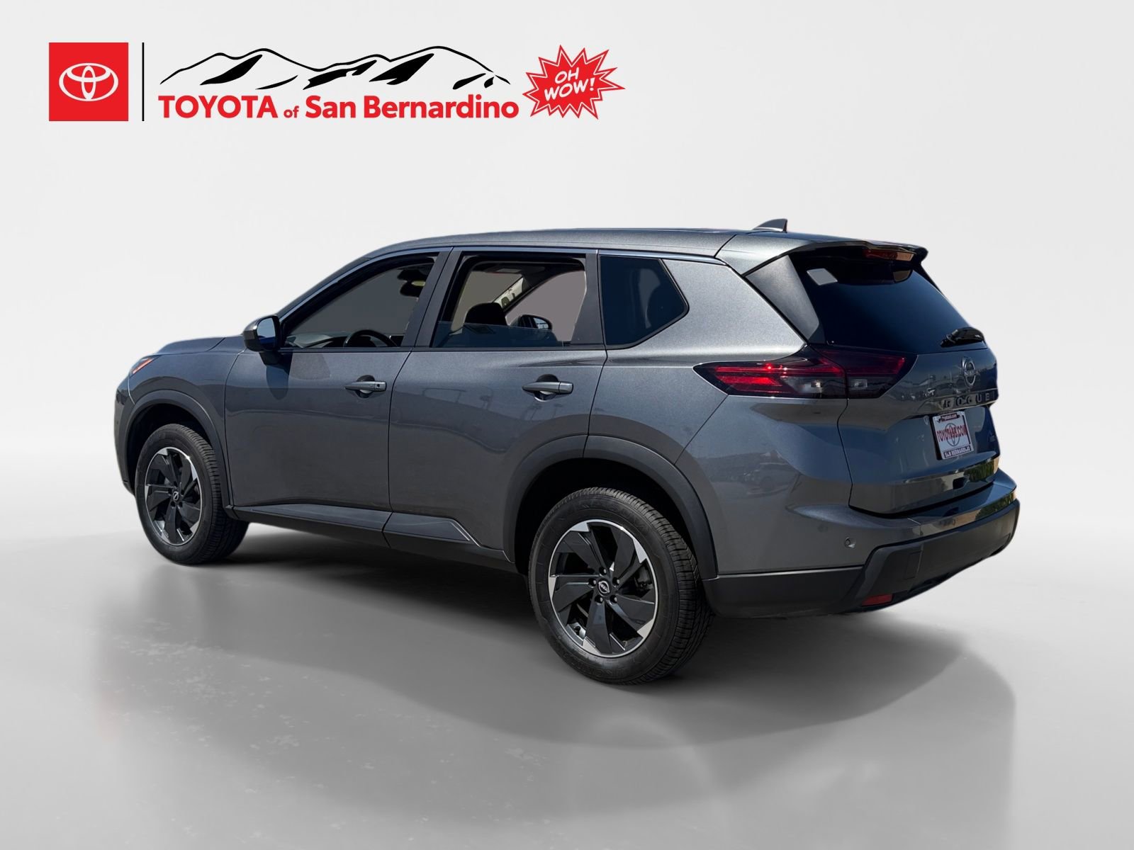 Used 2025 Nissan Rogue SV AWD/4WD image 3