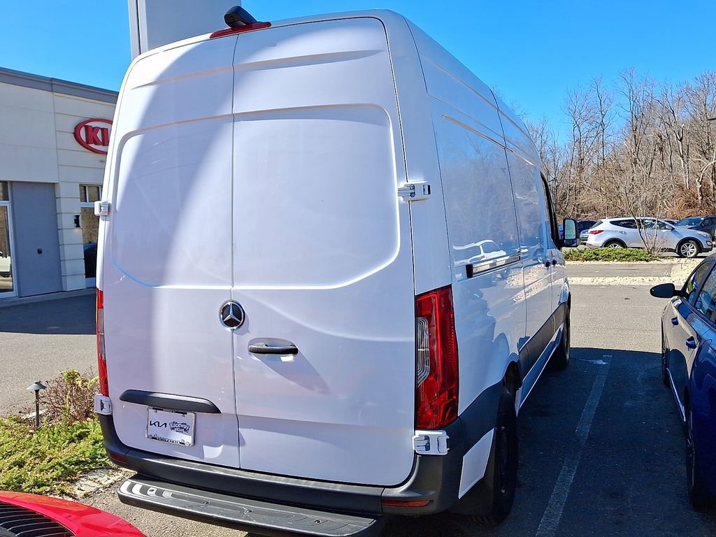 Used 2021 Mercedes-Benz Sprinter 144 Cargo image 5