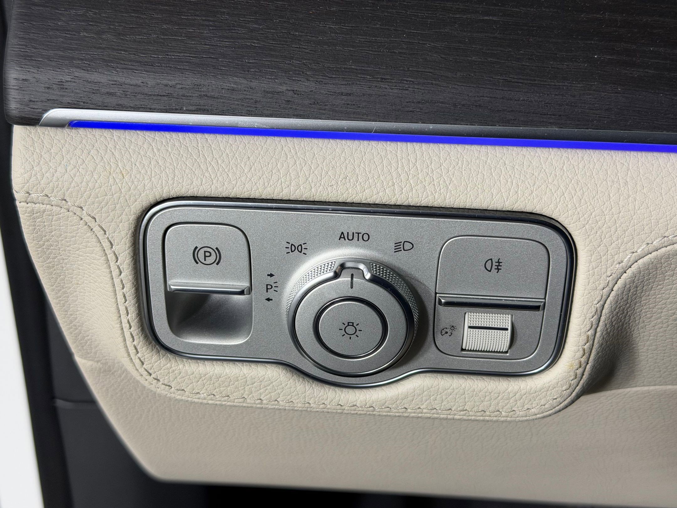 Used 2020 Mercedes-Benz GLE 450 4MATIC image 28