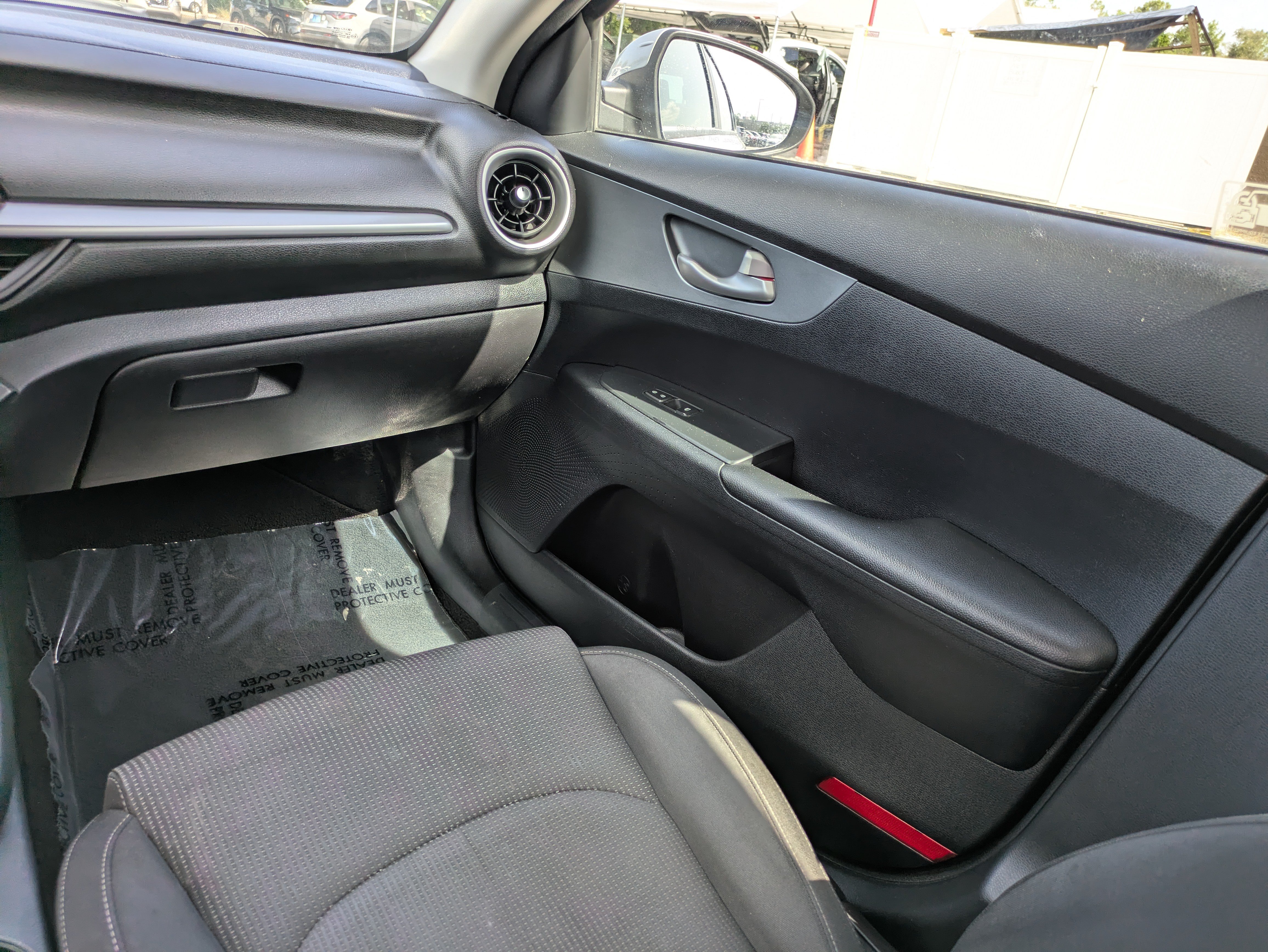 Used 2020 Kia Forte LXS FWD image 15
