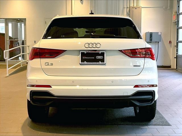 Used 2023 Audi Q3 2.0T Premium w/ Convenience Package AWD/4WD image 7