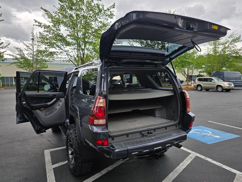 Used 2005 Toyota 4Runner Limited AWD/4WD image 28