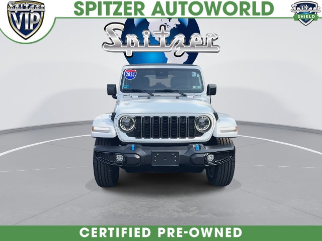 Used 2024 Jeep Wrangler Unlimited w/ Convenience Group AWD/4WD image 3