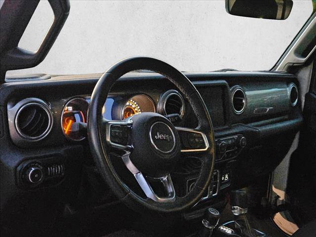 Used 2018 Jeep Wrangler Unlimited Sahara image 9