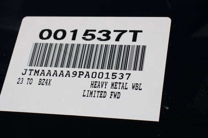 Used 2023 Toyota bZ4X Limited image 31