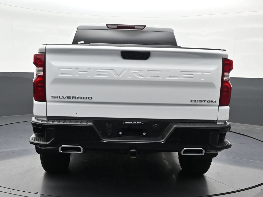 Used 2025 Chevrolet Silverado 1500 Custom Trail Boss AWD/4WD image 4