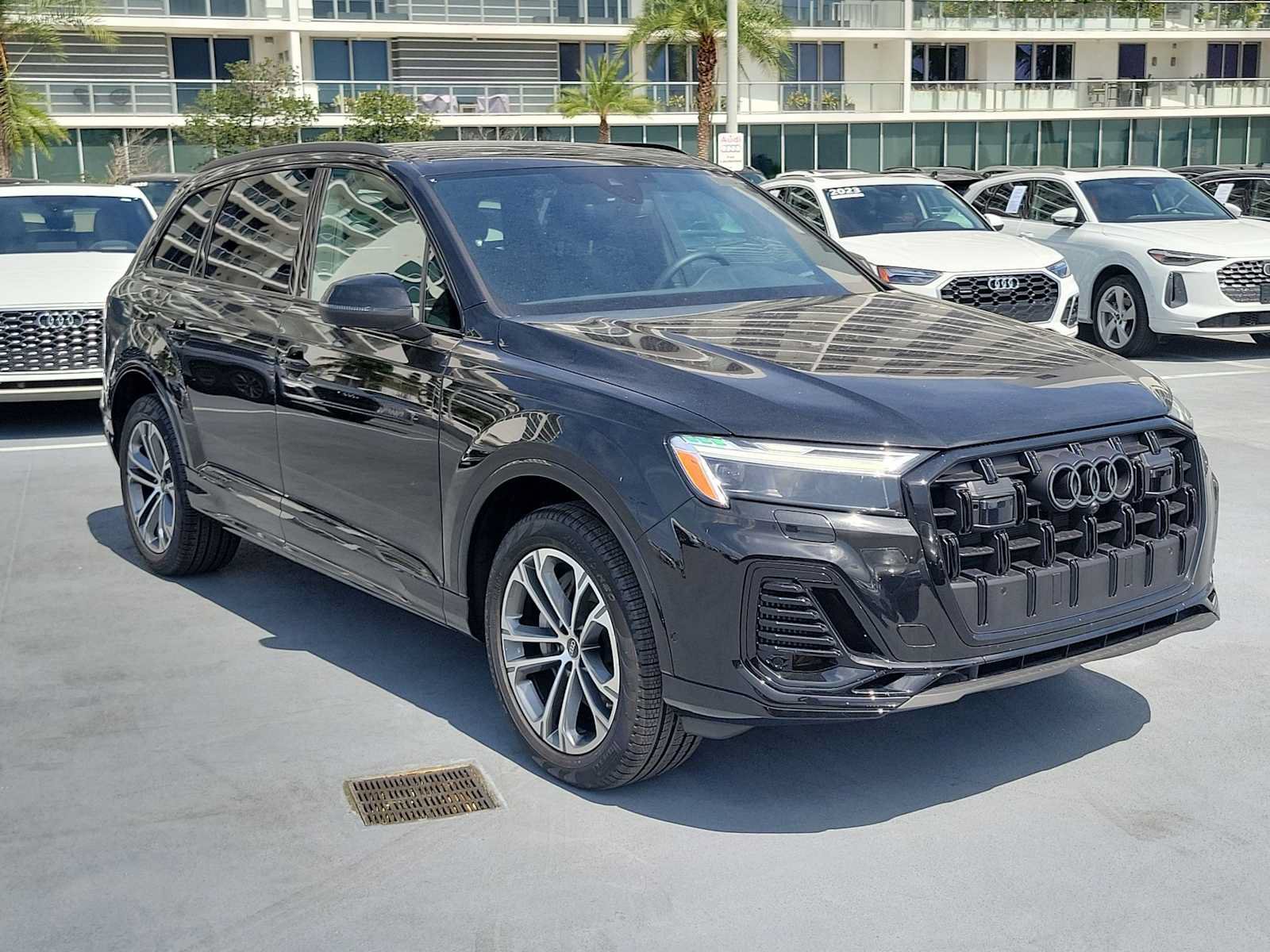 Certified 2026 Audi Q7 3.0T Premium w/ Convenience Plus Package AWD/4WD image 8