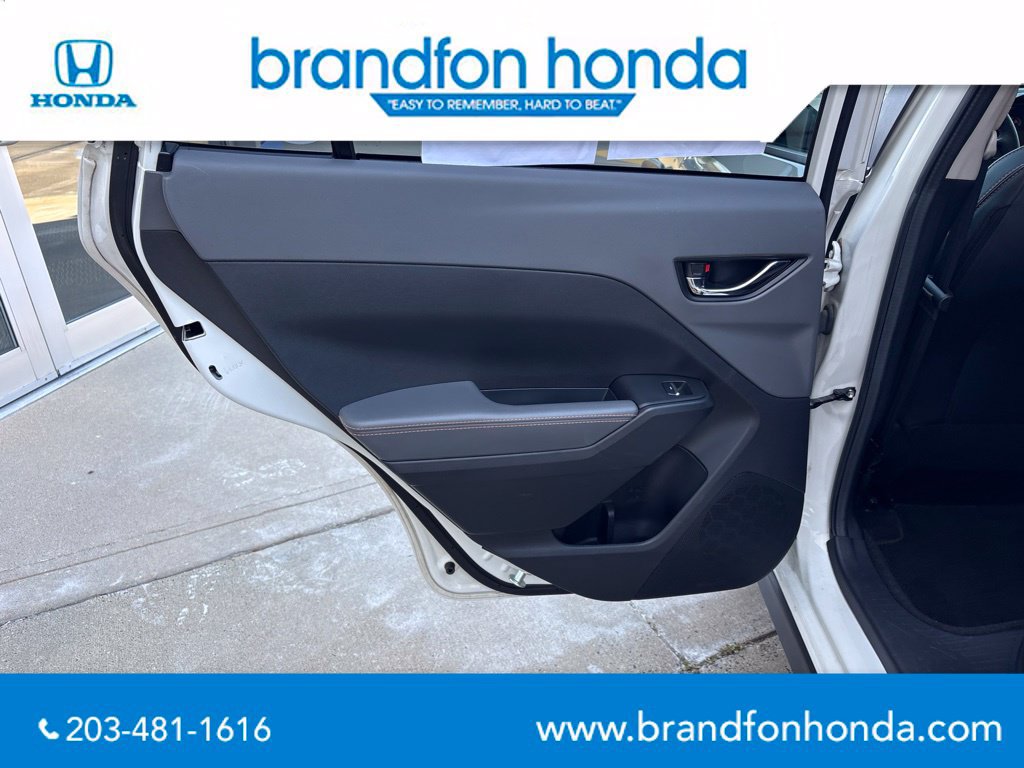 Used 2024 Subaru Crosstrek 2.5i Limited AWD/4WD image 10