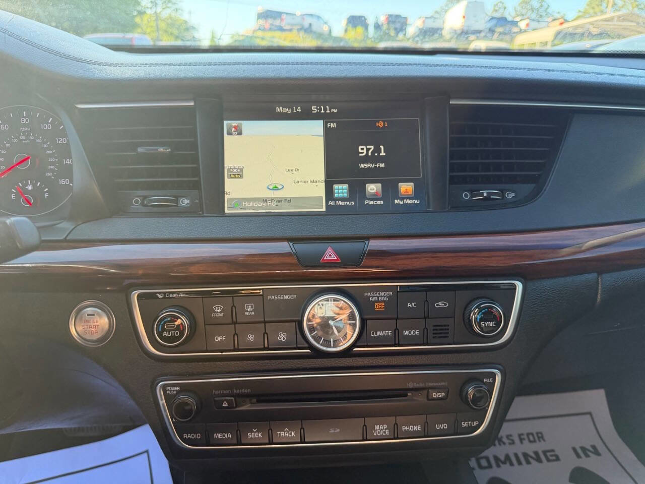 Used 2017 Kia Cadenza Premium w/ Luxury Package FWD image 14