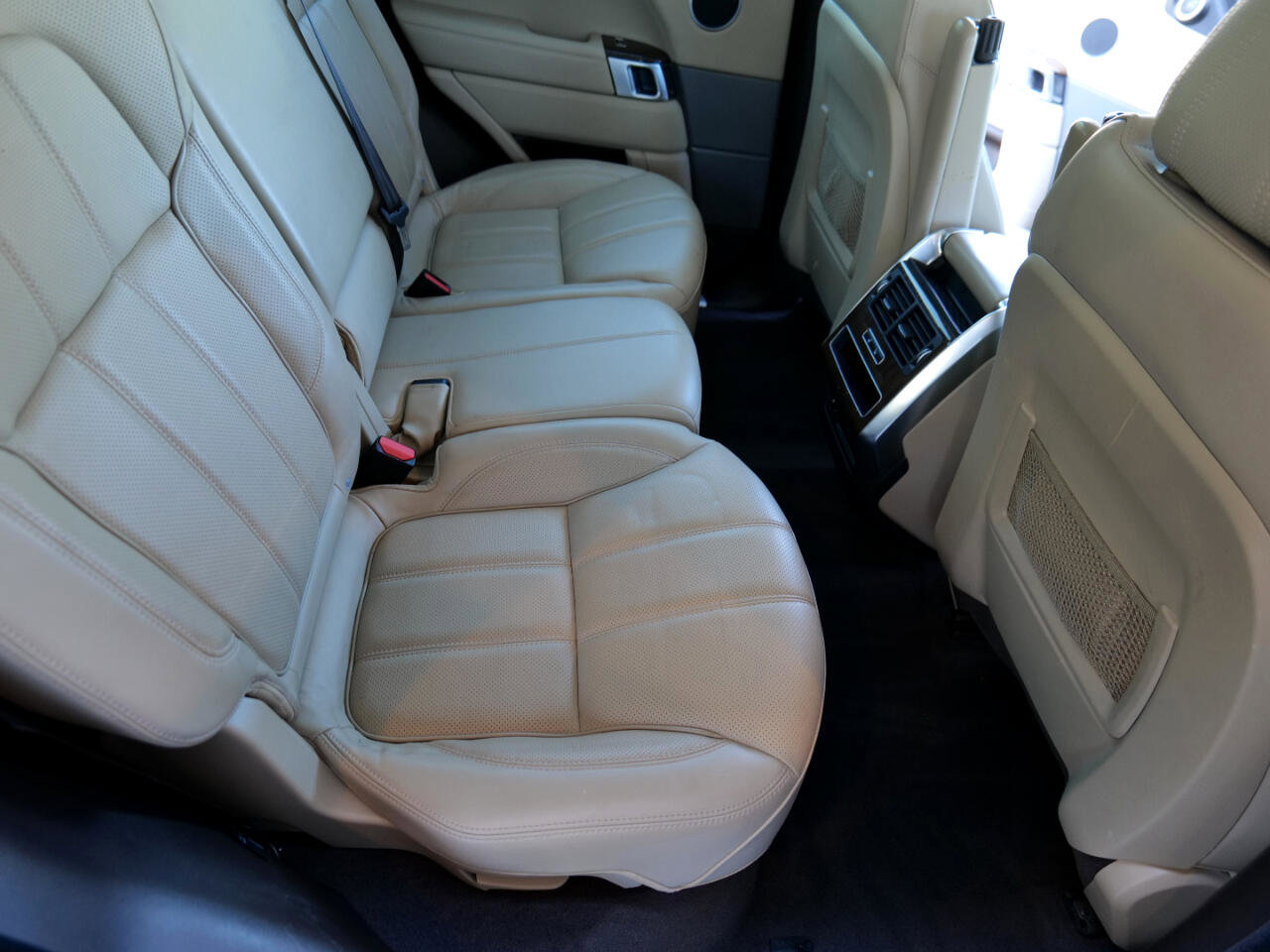 Used 2015 Land Rover Range Rover Sport HSE image 42