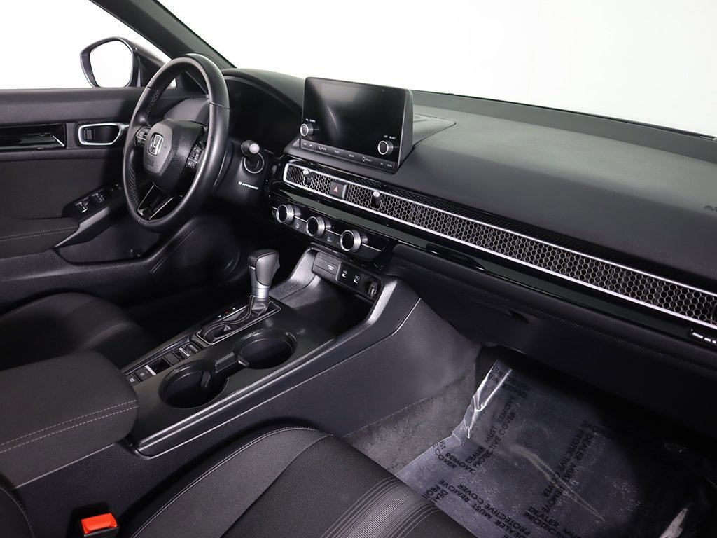 Used 2025 Honda Civic Sport image 28