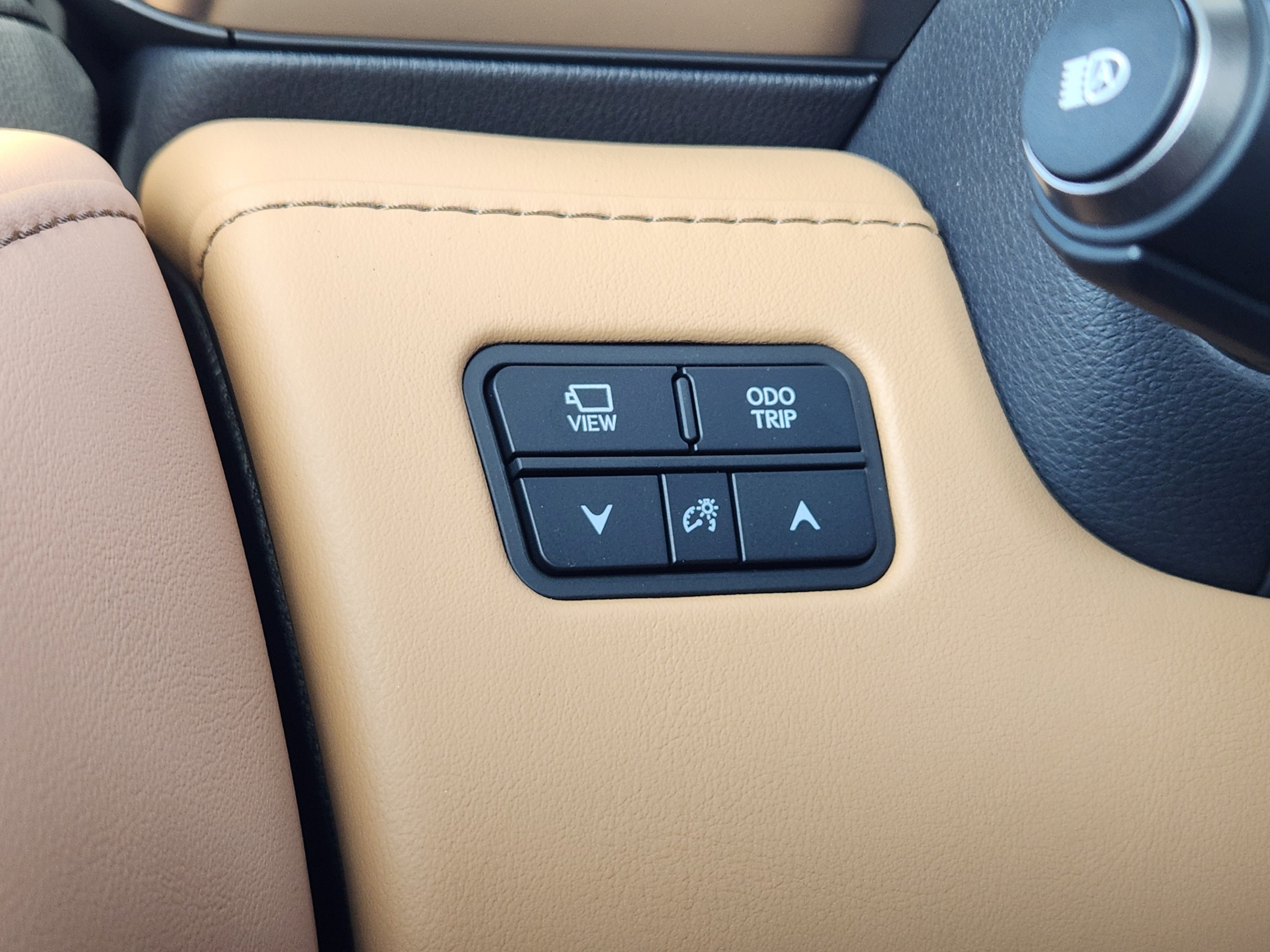 New 2026 Lexus LX 700h Luxury AWD/4WD image 14