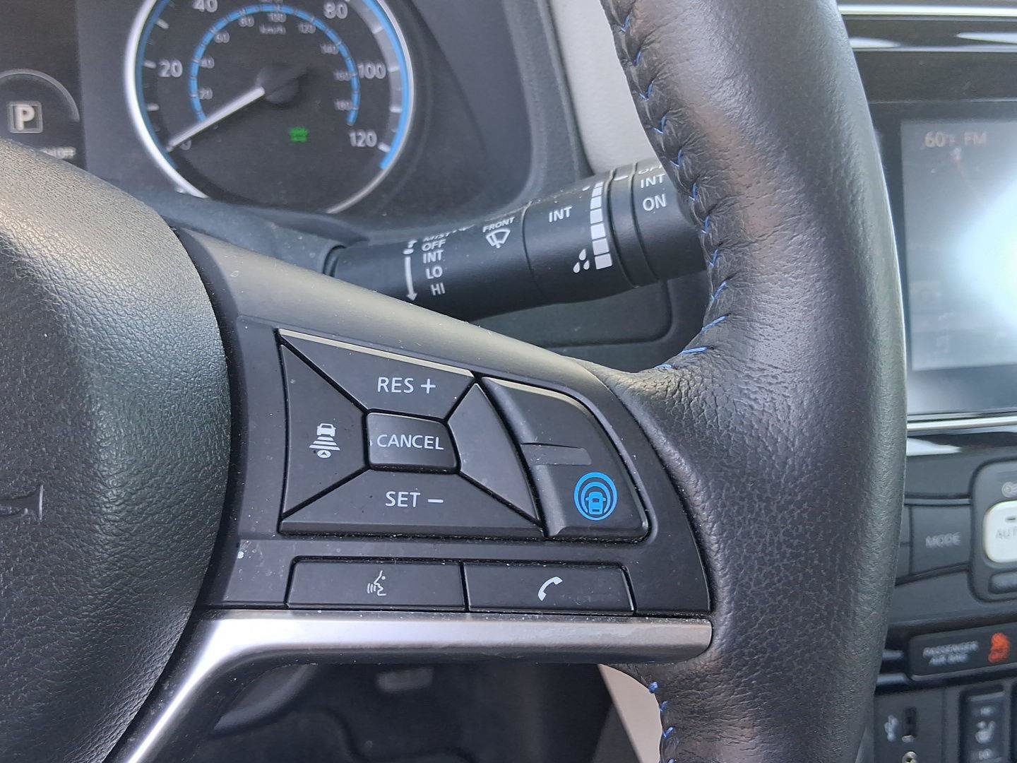 Used 2018 Nissan Leaf SL w/ SL Technology Package FWD image 21