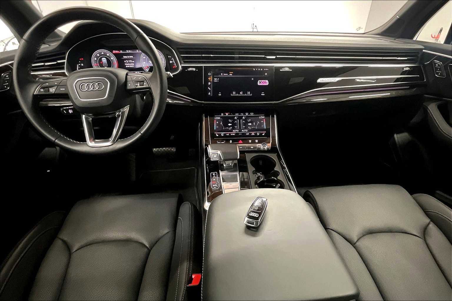 Used 2025 Audi Q7 3.0T Prestige image 17