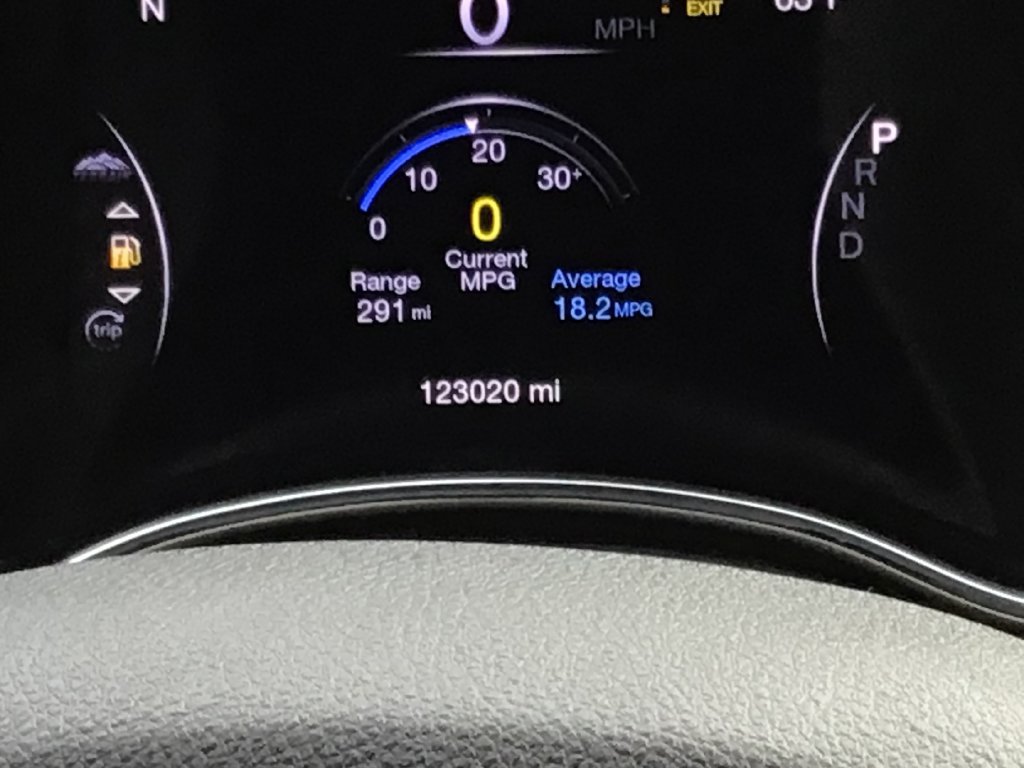 Used 2017 Jeep Grand Cherokee Overland AWD/4WD image 17