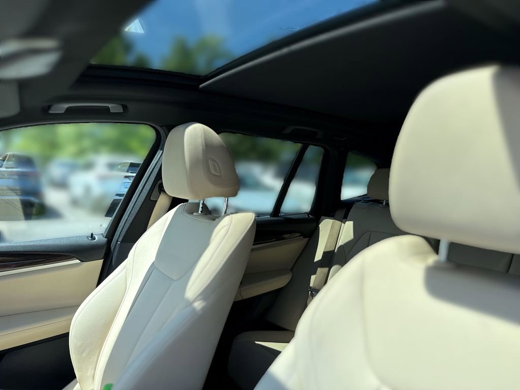 Used 2019 BMW X3 sDrive30i w/ Convenience Package RWD image 16
