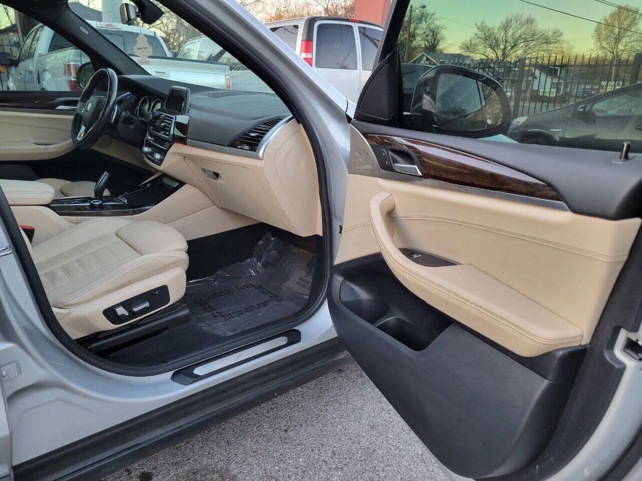 Used 2018 BMW X3 xDrive30i w/ Convenience Package image 16