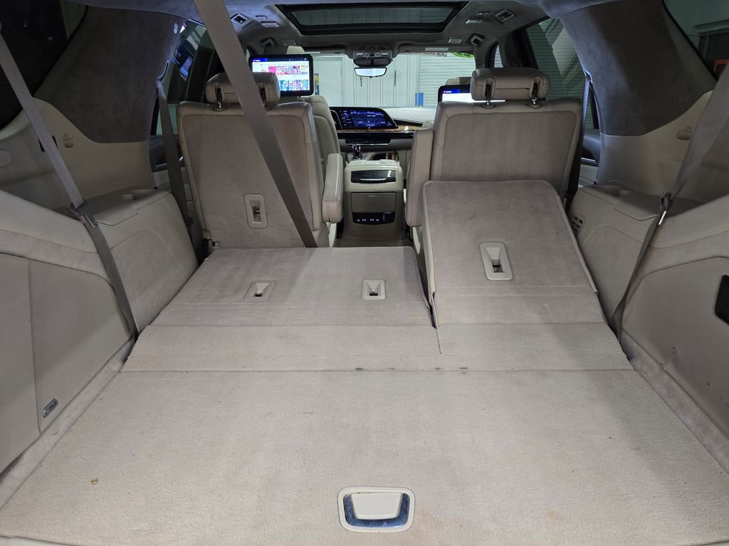 Used 2023 Cadillac Escalade Sport Platinum AWD/4WD image 48
