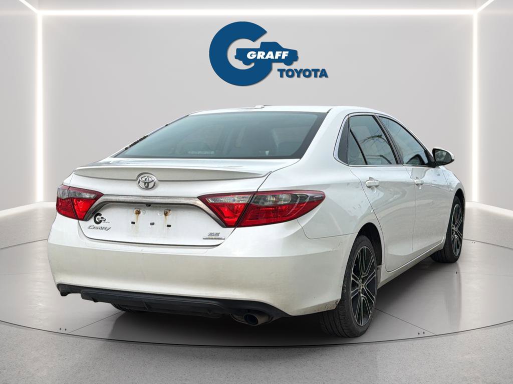 Used 2016 Toyota Camry SE image 15