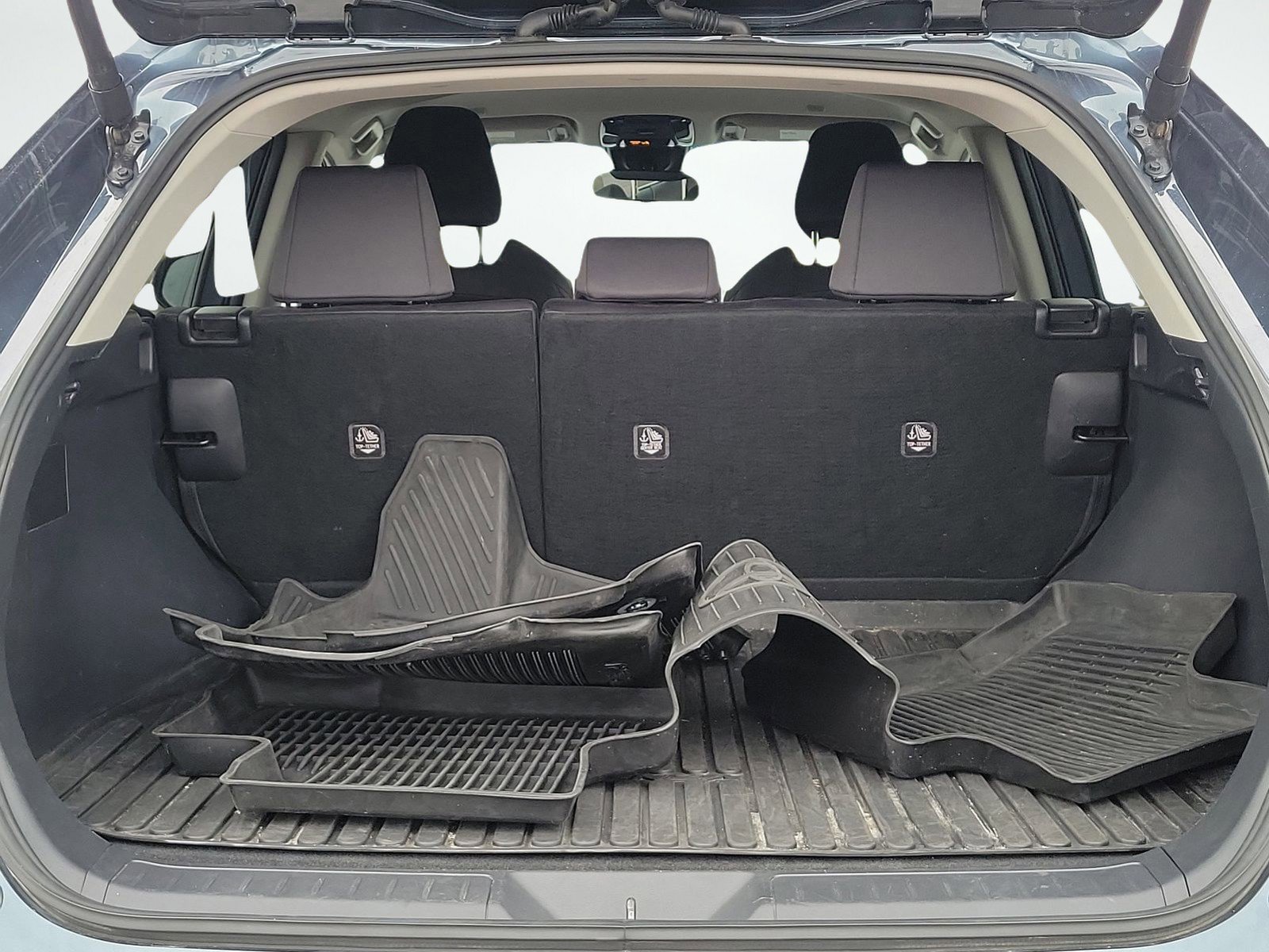 Used 2024 Toyota Venza LE AWD/4WD image 7