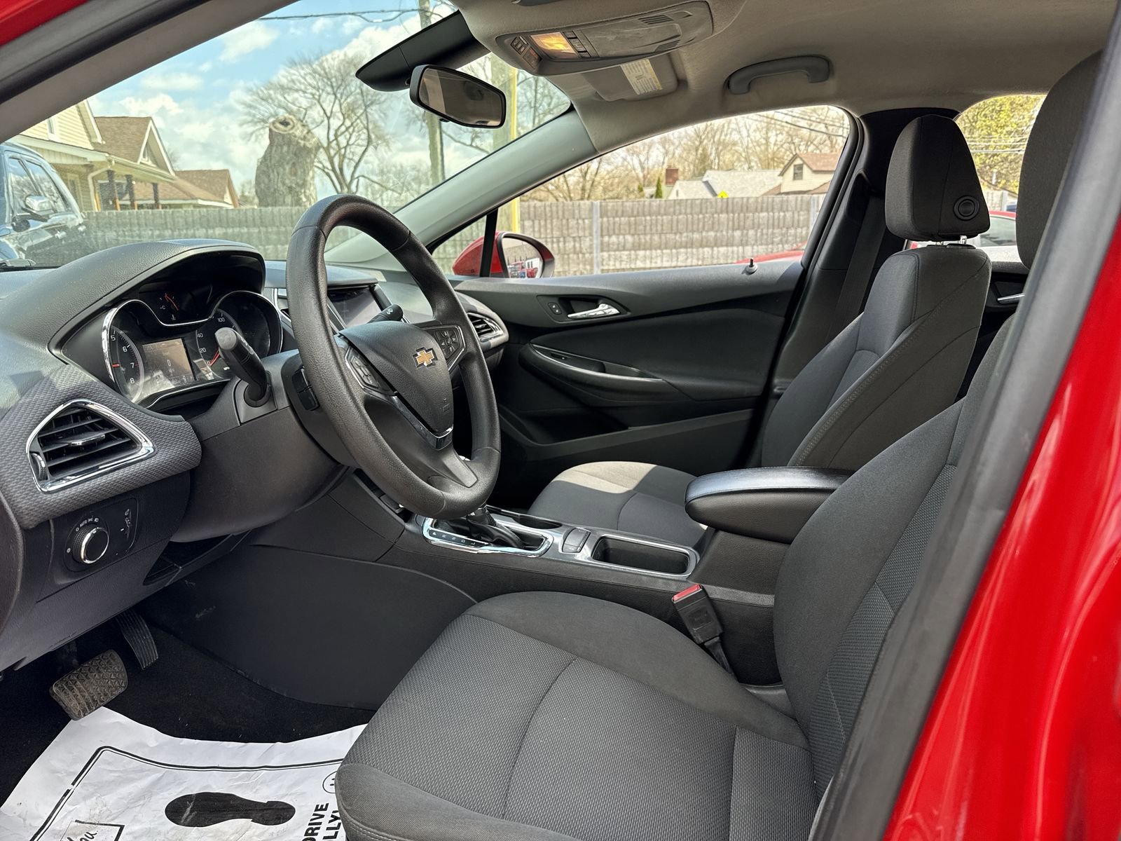 Used 2019 Chevrolet Cruze LT w/ LT Fleet Convenience Package image 13