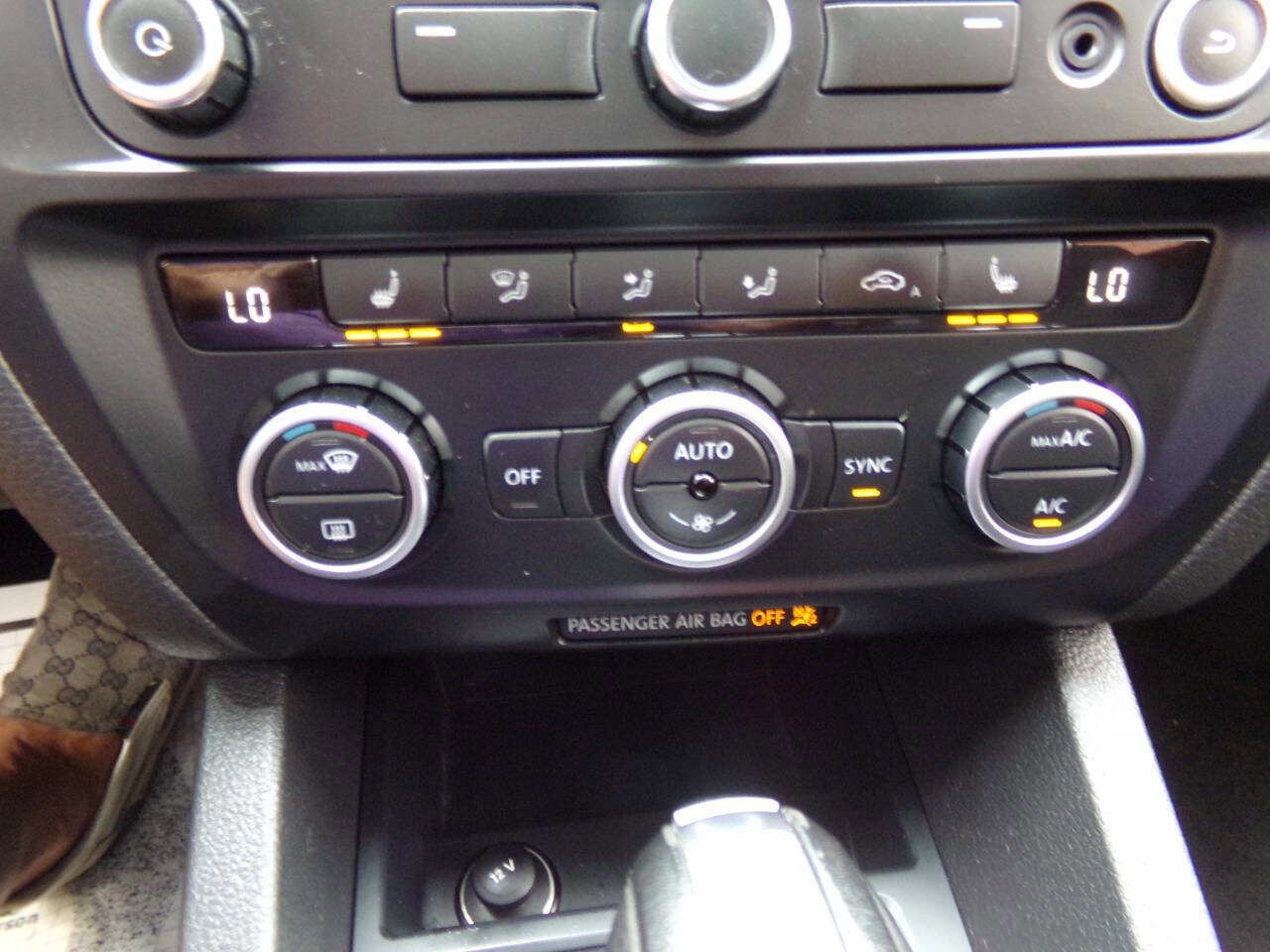 Used 2013 Volkswagen Jetta GLI Autobahn image 58