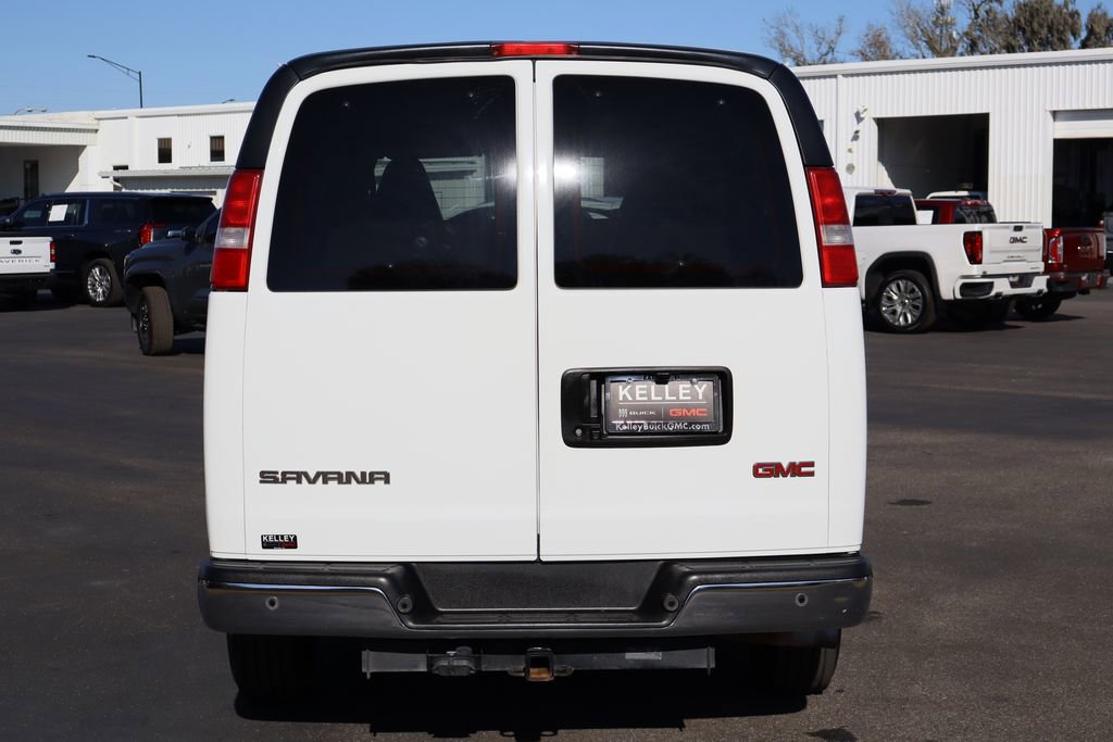 Used 2022 GMC Savana 3500 LS w/ Chrome Appearance Package image 7