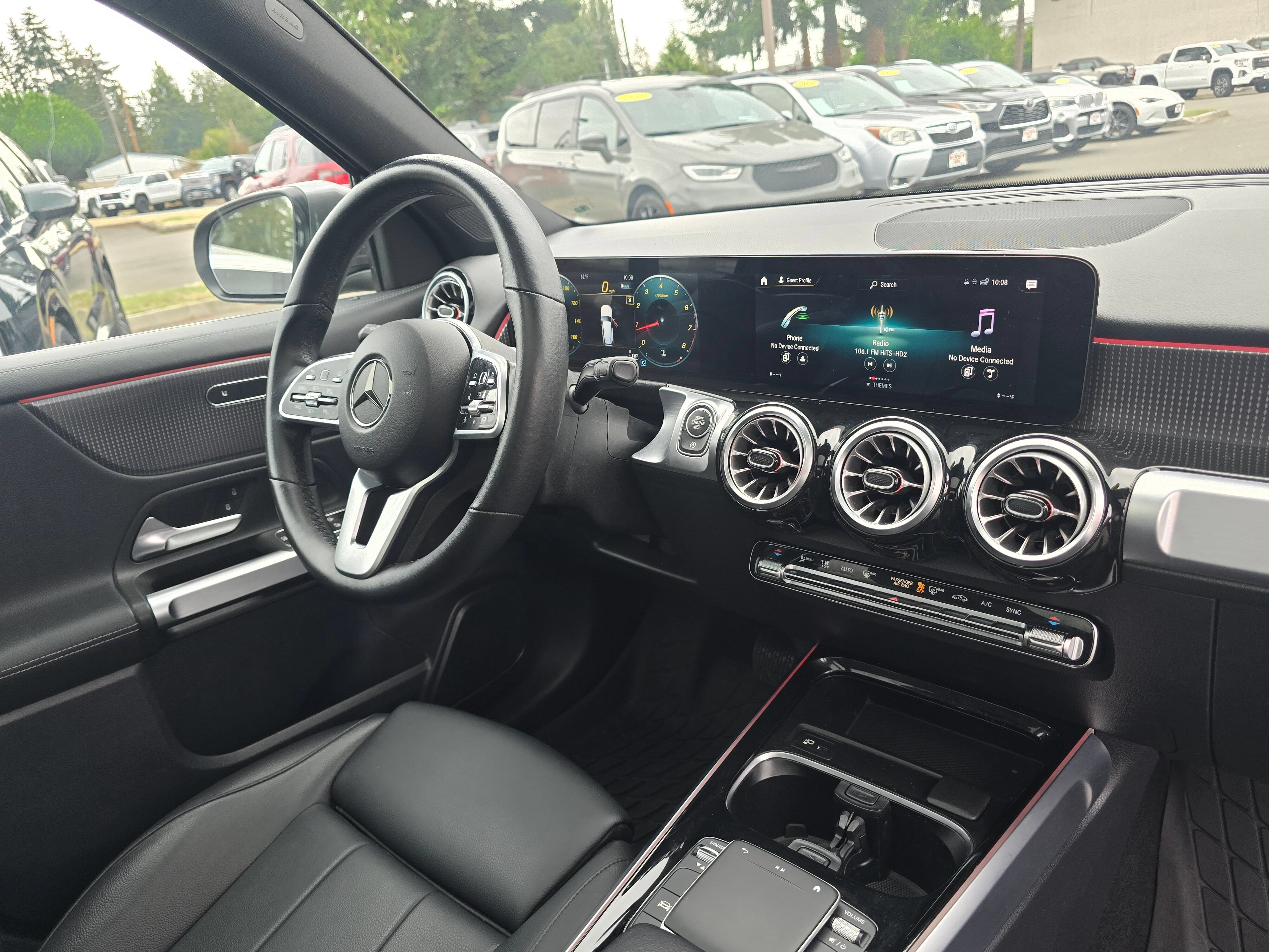 Used 2022 Mercedes-Benz GLB 250 4MATIC image 10