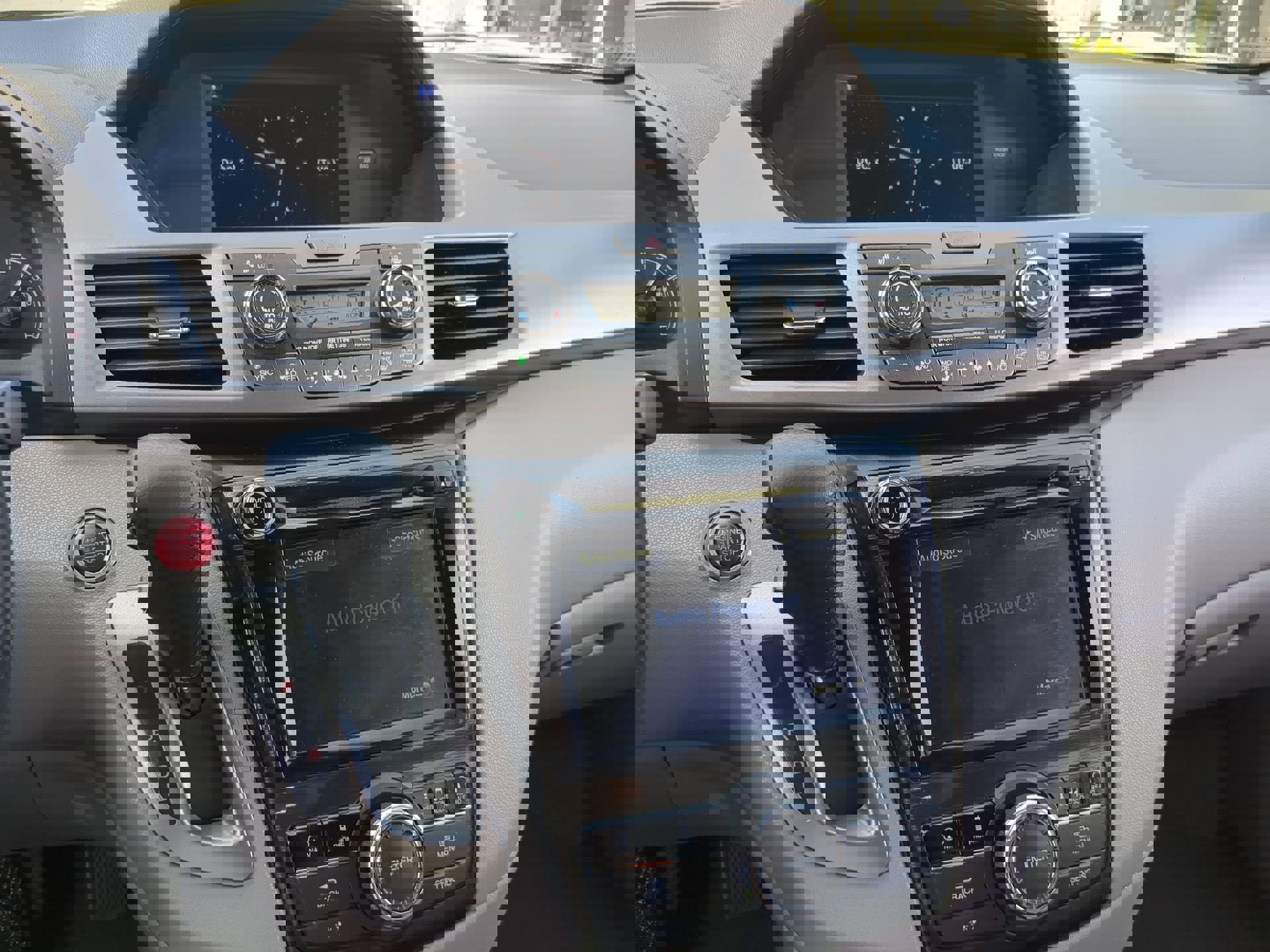 Used 2014 Honda Odyssey Touring image 23