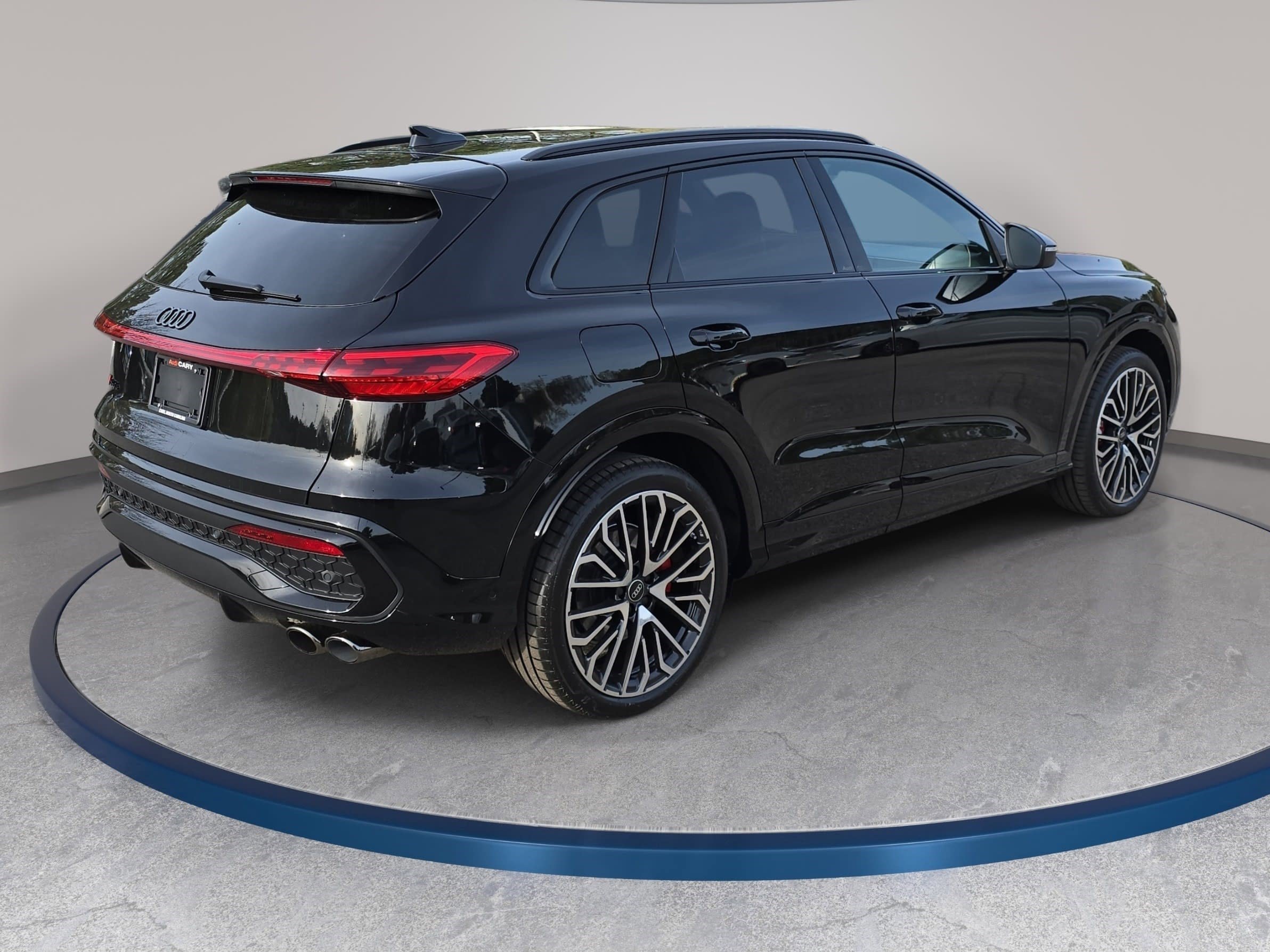 New 2025 Audi SQ5 Premium Plus image 5