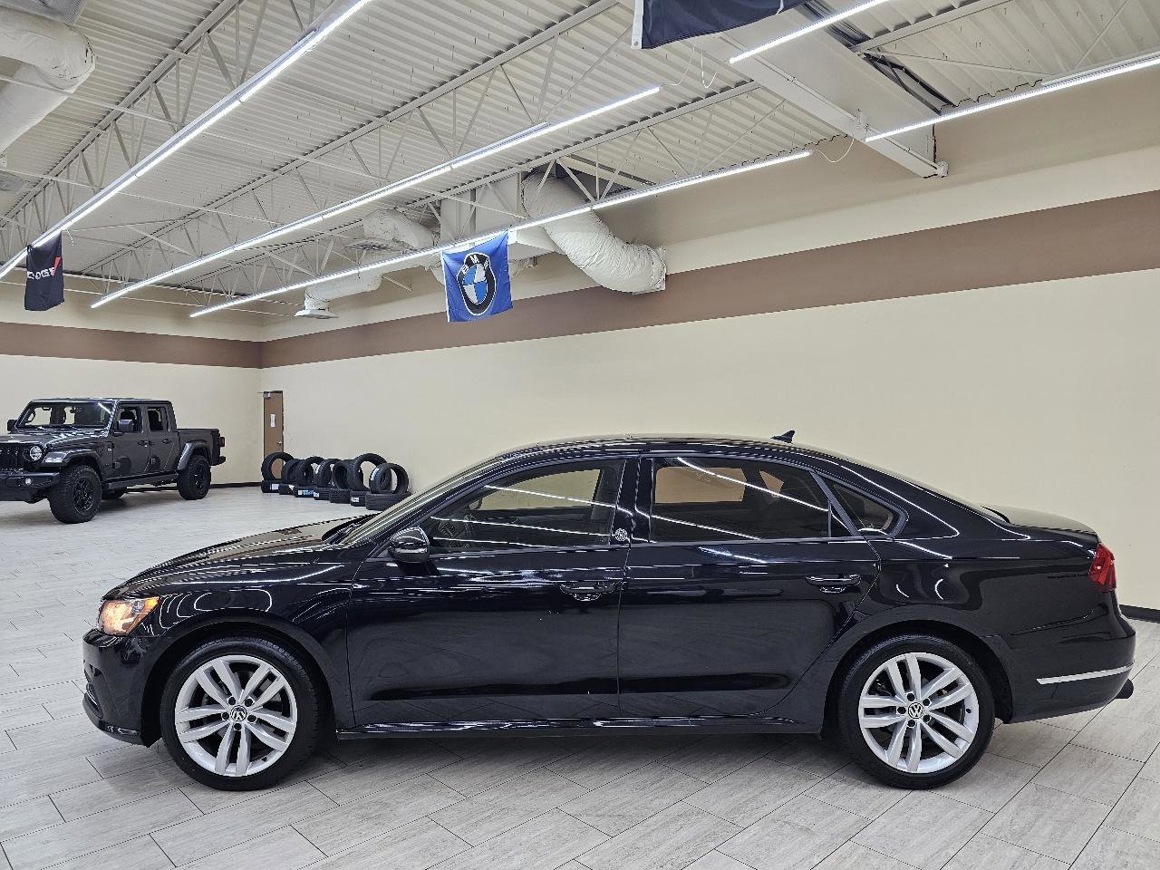 Used 2019 Volkswagen Passat Wolfsburg Edition FWD image 9