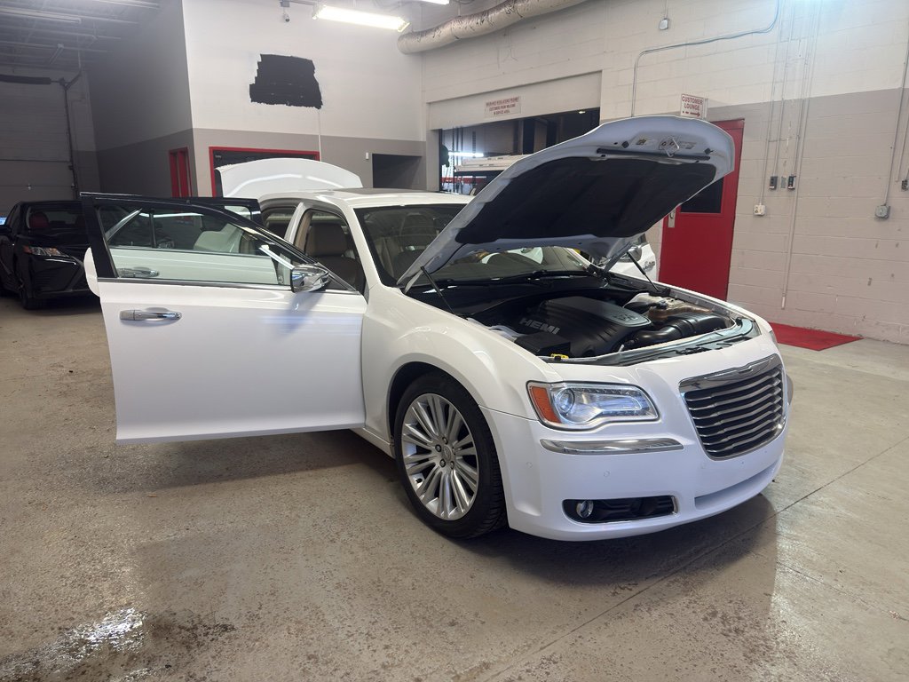 Used 2013 Chrysler 300 C w/ Harman Kardon Audio Group image 7