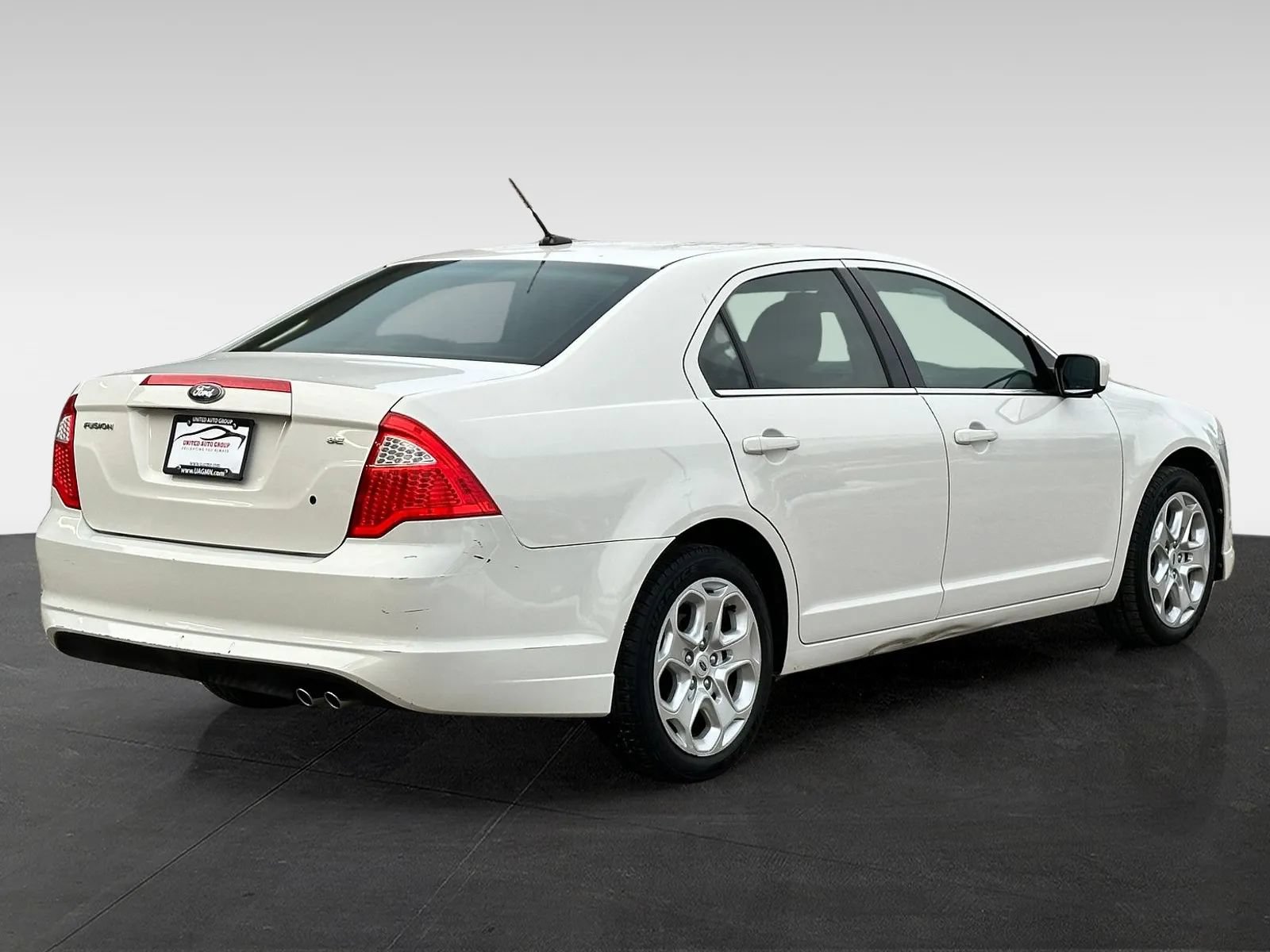Used 2010 Ford Fusion SE FWD image 7