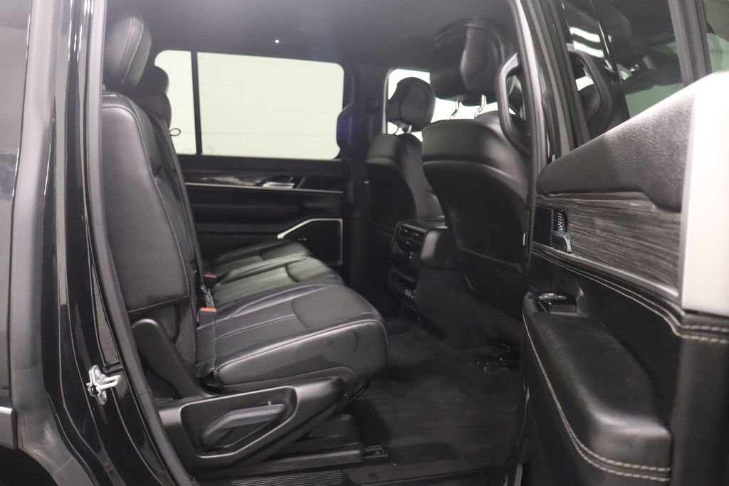 Used 2022 Jeep Wagoneer Series II image 18