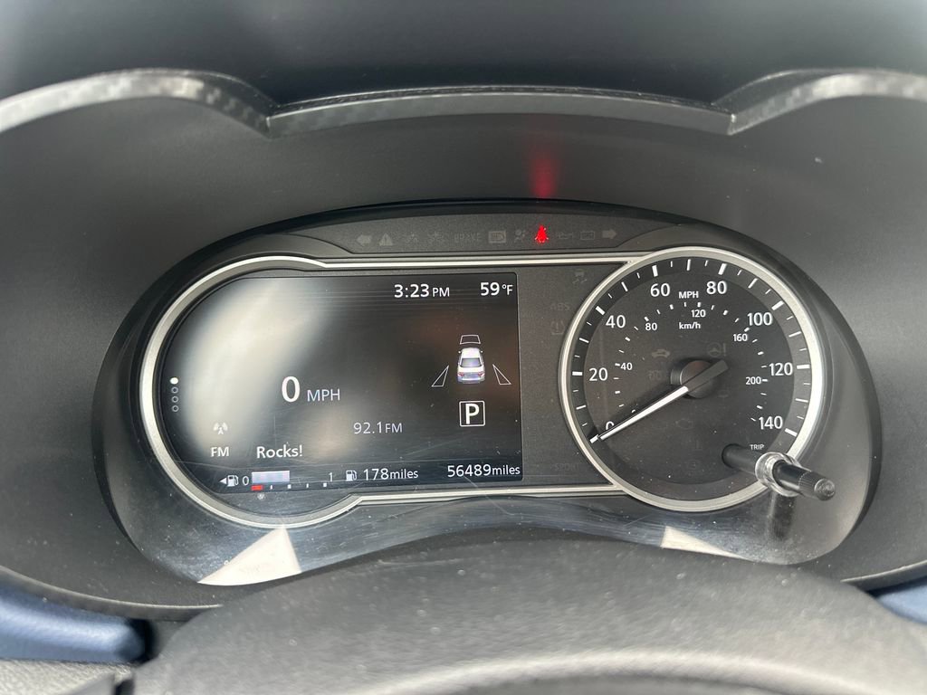 Used 2023 Nissan Versa SV FWD image 20
