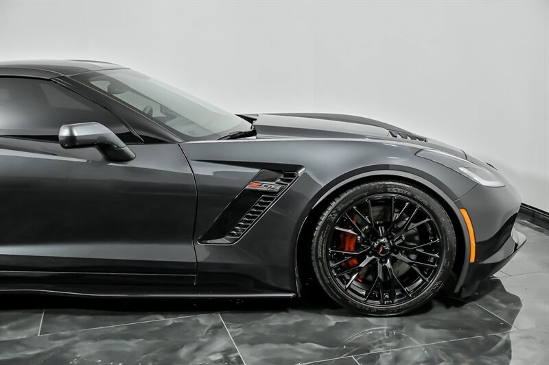 Used 2019 Chevrolet Corvette Z06 image 12