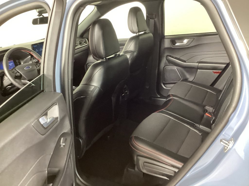 Used 2025 Ford Escape ST-Line w/ Equipment Group 301A FWD image 32