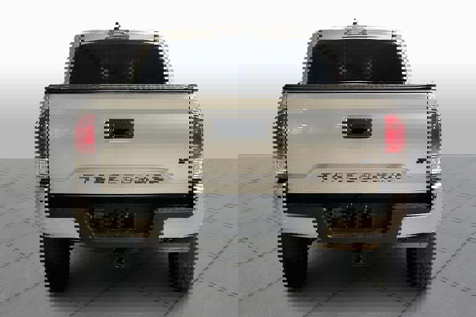 Used 2021 Toyota Tacoma TRD Off-Road image 5